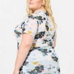 Torrid New Women's Size 4X (26) Floral Waterfall Ruffle Feminine Gathered Blouse